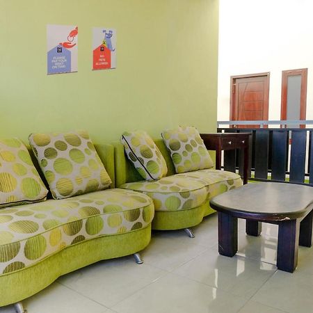 Zulfina Homestay Syariah Mitra Reddoorz بانيووانجى المظهر الخارجي الصورة