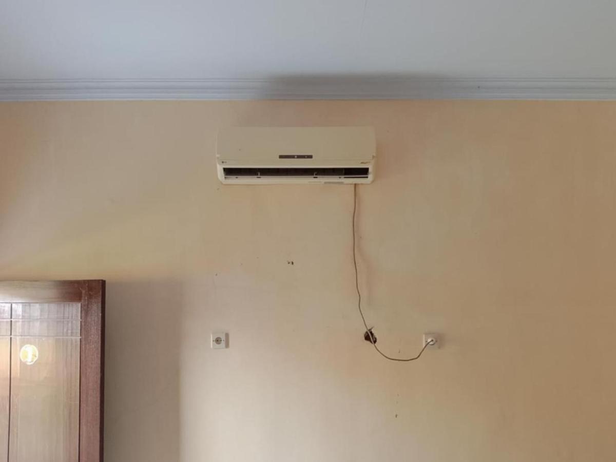 Zulfina Homestay Syariah Mitra Reddoorz بانيووانجى المظهر الخارجي الصورة